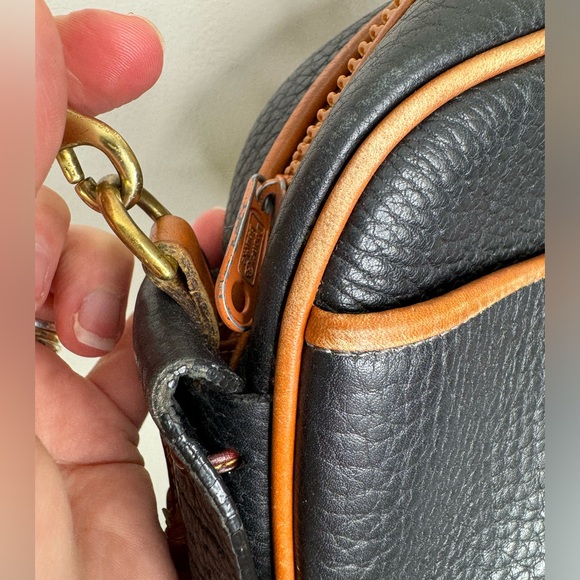 Dooney & Bourke ultra rare Air Force blue pebbled leather large SCOTTISH KILTY - Picture 4 of 14